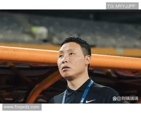 深圳足球队在钻石联赛积分榜中以91分稳居第一名展现强劲实力 深圳足球队在钻石联赛积分榜中以91分稳居第一名展现强劲实力